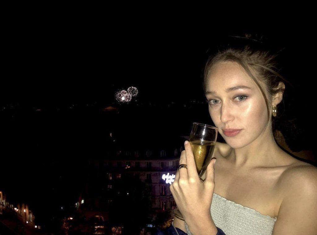 alycia loves and misses you 🤍✨
