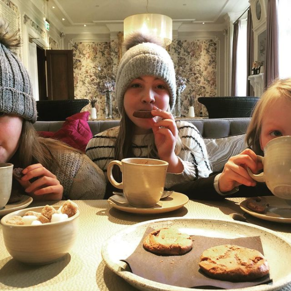 How to improve your sleep - Tip number 4

Avoid all caffeinated food and drinks after midday.
⁠
#Sleep #Sleepysunday #Health #Nottingham #Selfcare⁠
#lifestylemedicine #drsallybell