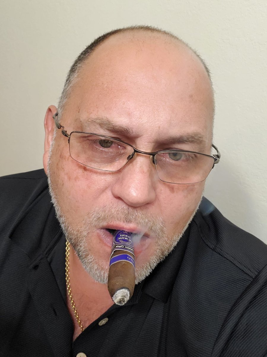 FDSCigars's tweet photo. https://t.co/U1Wo7XTTqu