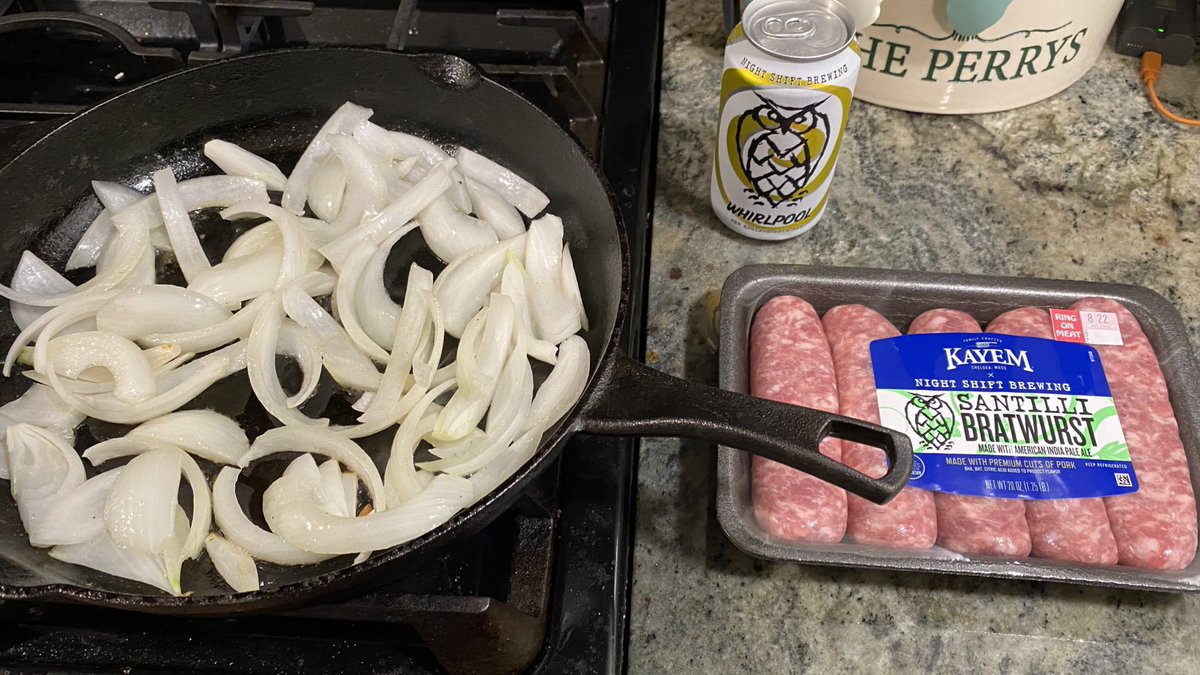 Perry’s BBQ Familia by Chris Perry tweet media