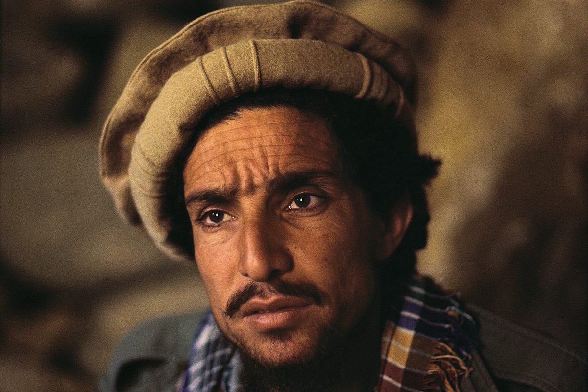 « A ces assassins, à ces criminels, à ces traitres, à ces barbares, je dénie toute référence à Dieu. Ils sont au contraire l’envers obscur de notre religion. Son contraire et sa négation totale. » Ahmed Chah Massoud, appelé le commandant Massoud. #Afghanishtan