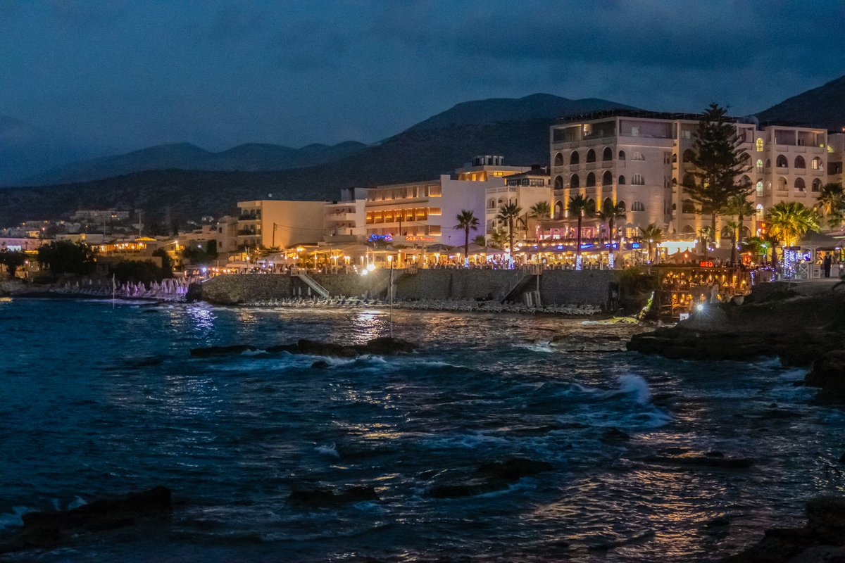 Greece, Crete, Hersonissos 
#Greece #Crete #Hersonissos #Mediteranean #nighphotography #travelphotography #july2021 
📸#PanasonicLumix 
Good Evening To All !!