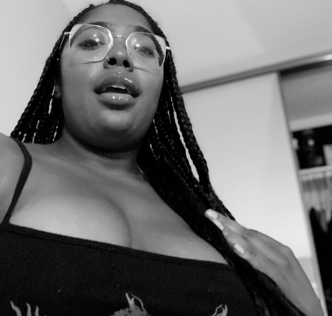 1 pic. How&rsquo;s the view down there? https://t.co/ok946U5CNp