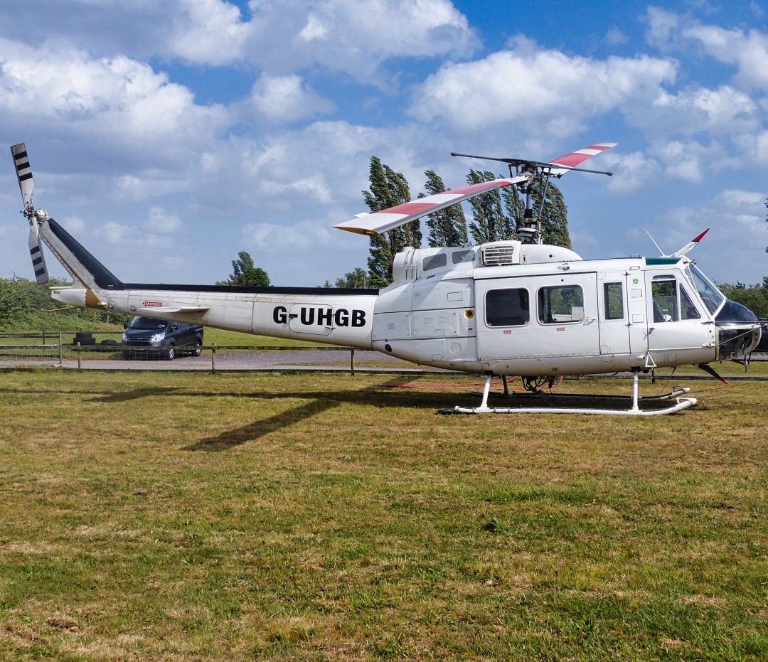 Happy World Helicopter Day! Seen here is Heli-Lift Services Bell 205A-1 G-UHGB at Sandtoft Airfield 22.5.20.

#bellhelicopters #bellaviation #bellhelicopterstextron #huey #uh1h #superhuey #bell205 #bell205a1 #helicopter #helipilot #helicopters #helo #heli