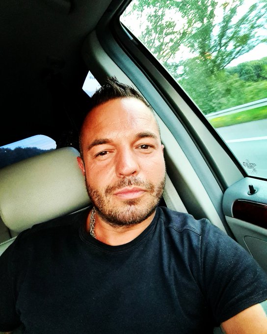 W&uuml;nsche euch ein chilligen Sonntag Abend 😉👍 #ontheroad #inmycar #beifahrer #imauto #sundayevening #sonntagabend<a href="/tag/ontheroad"class="tags">#ontheroad</a><a href="/tag/sundayevening"class="tags"><span>#sundayevening</span></a><a href="/tag/inmycar"class="tags"><span>#inmycar</span></a><a href="/tag/imauto"class="tags"><span>#imauto</span></a><a href="/tag/sonntagabend"class="tags"><span>#sonntagabend</span></a>