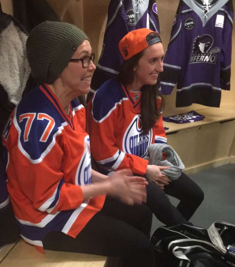 britespo's tweet photo. “…my teammate Brittany Esposito and I would talk Oilers pretty much every practice. Our teammates thought we were insane.” Oilers-Talk Radio in our corner 😂 @KristenHagg https://t.co/x9QtEmFQN5