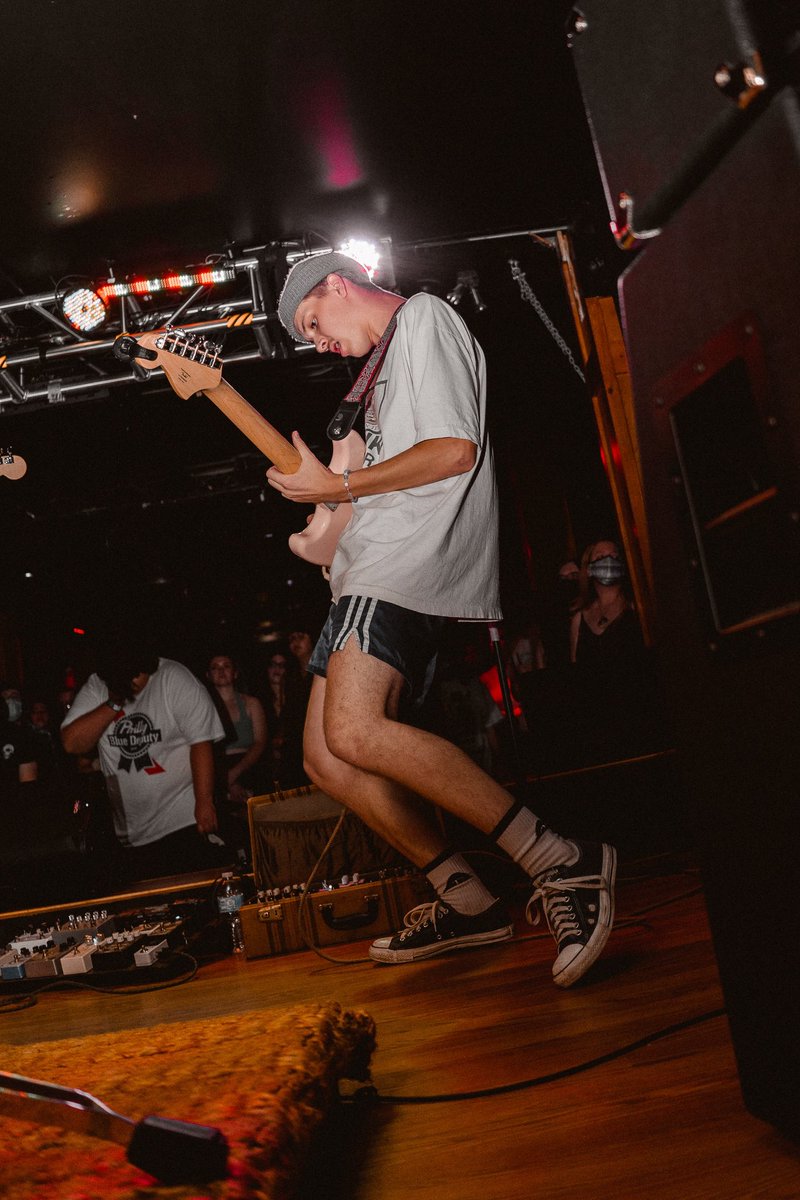 “Sunglasses and Advil
Last night was mad real”
-Jesus Pirela