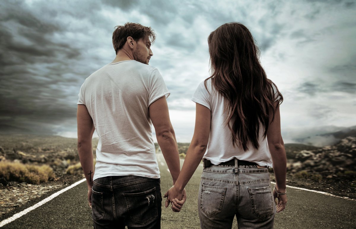 LaralynDoran's tweet photo. "Adrenaline and love--both were God-given, naturally occurring and highly addictive drugs--the temptation, the euphoric rush, the path to destruction...1/3 #Romancenovel #sportsromance #womandriver #RomanceReaders #racingromance #enemiestolovers
#kickassheroine #amreadingromance https://t.co/wAGDZRp0JV