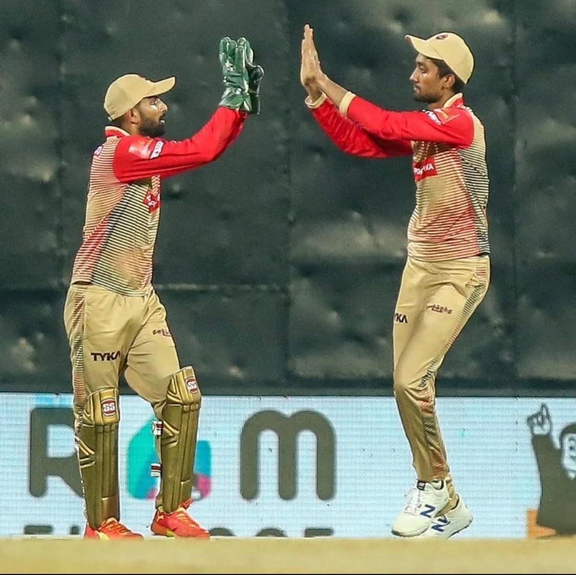 slip_cordon's tweet photo. Top performance by @Jagadeesan_200 and @saik_99! Pushing each other the right way this time around :P 
@SriniMaama16 #TNPL2021  #ChepaukSuperGillies  #ChennaiSuperKings https://t.co/Ii1Loippkb