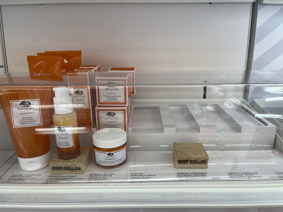 Neil Saunders tweet media