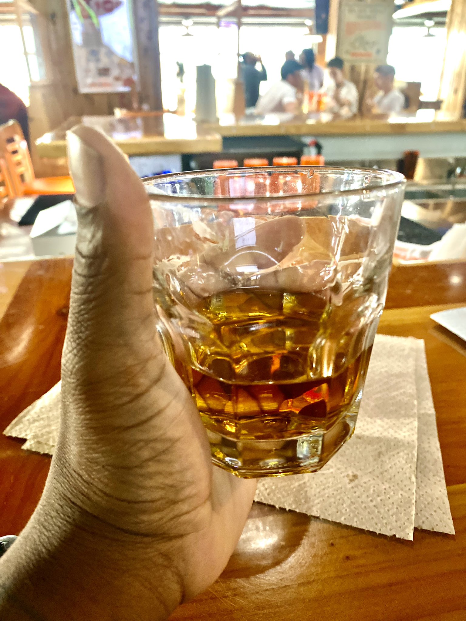 This shot is called the “Four Horsemen”. It has Johnnie Walker, Jack Daniels, Jim Beam, and Jameson… If you like whiskey thank me later🥃 https://t.co/m7ROrsFRLZ