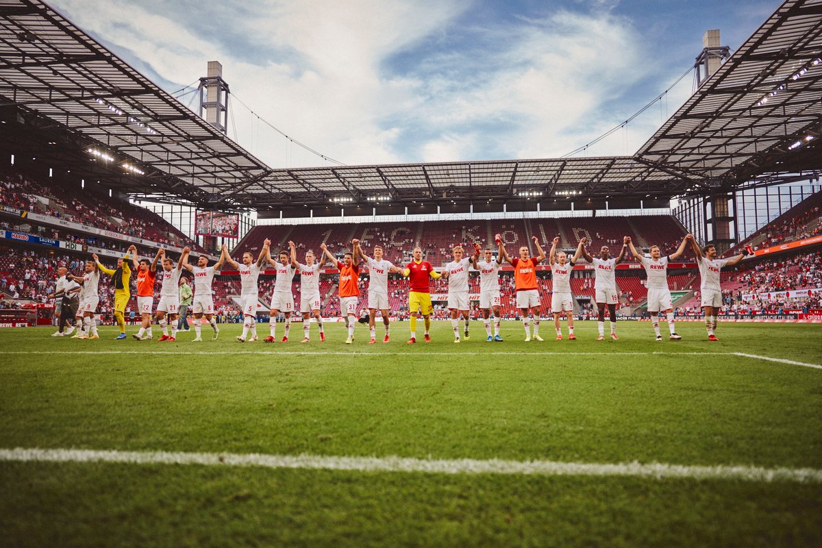 fckoeln_en's tweet photo. That felt so good! 🤩🤩🤩
___
🐐 3:1 🐻 #KOEBSC #effzeh https://t.co/5oZdAphOUd