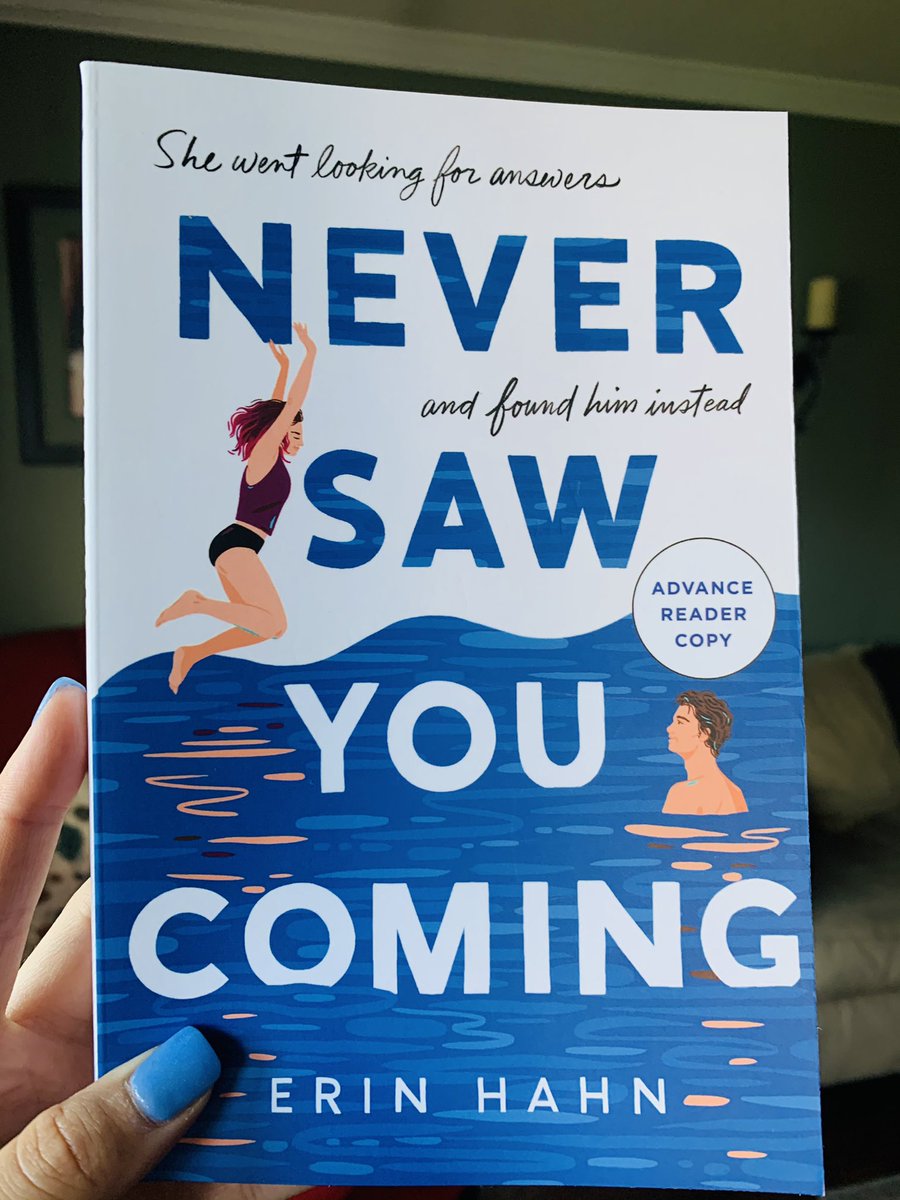 #GIVEAWAY: Since the publisher gave us *two* copies of @erinhahn_author’s NEVER SAW YOU COMING, we’re gifting one of them to you! 

To enter, just RT this Tweet &amp; follow us. 😁

Bonus entry: Tell us your favorite part of summer! 

Ends 8/22 @ 12am EST. US only. Good luck!