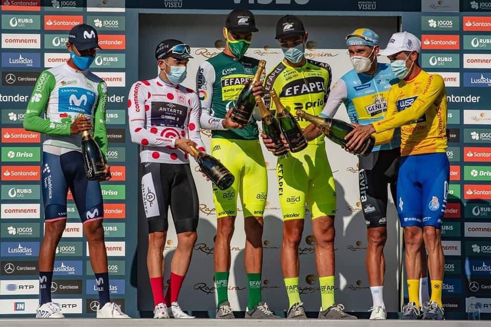 El ciclismo le debe muchas (pero muchas) y por lo menos este año pagó parte de la deuda. Victoria en la etapa reina, cuatro etapas de camisola amarela y tercer puesto en la general final. Grande <a href="/amarque3/">Alex Marque</a>!!! 👏🏻👏🏻👏🏻👏🏻