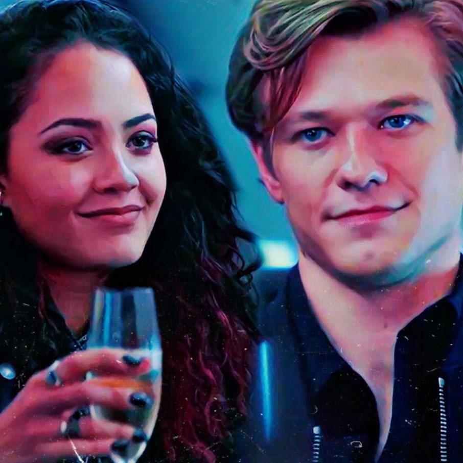 TeamPhoenixxxxx's tweet photo. @Macriley0 Gonna breakup with you know who so he can finally be happy with his soulmate (sorry a little bit long but so true) #SaveMacGyver #MacRileyWeekend https://t.co/jFKhvQOor1