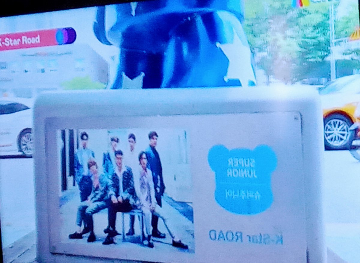 a_falilvfangirl's tweet photo. También salió Christian Burgos y mis poderosísimos #SUPERJUNIOR 💙
#DeezerLive @AztecaUNO https://t.co/IK6tIW7tW5