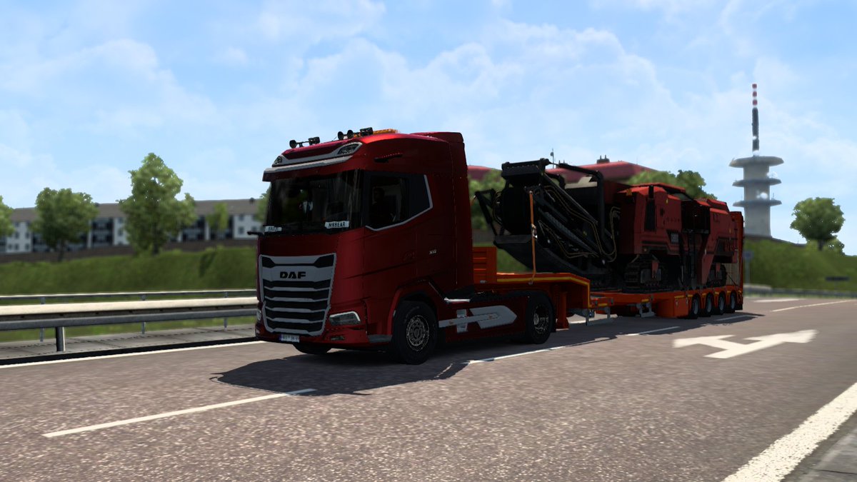 DAF XG carrying Asphalt Miller 0800 
@SCSsoftware @DAFTrucksNV #MondayMorning #truckingmonday #lowloader #ETS2