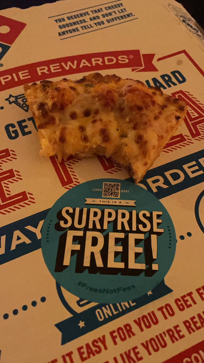 taylashae22's tweet photo. #FreesNotFees @dominos fabulous! https://t.co/tXoizLgzRJ