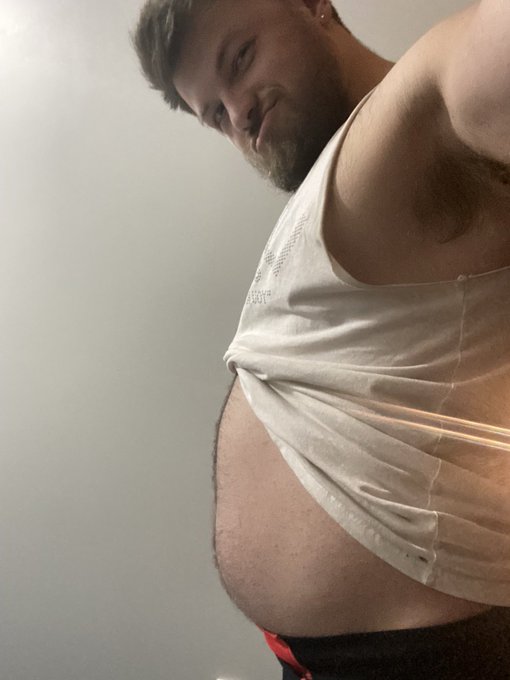 Big boy belly 😈 https://t.co/hj1eiExjPP<a href="/tag/fitness"class="tags"><span>#fitness</span></a><a href="/tag/flex"class="tags"><span>#flex</span></a>