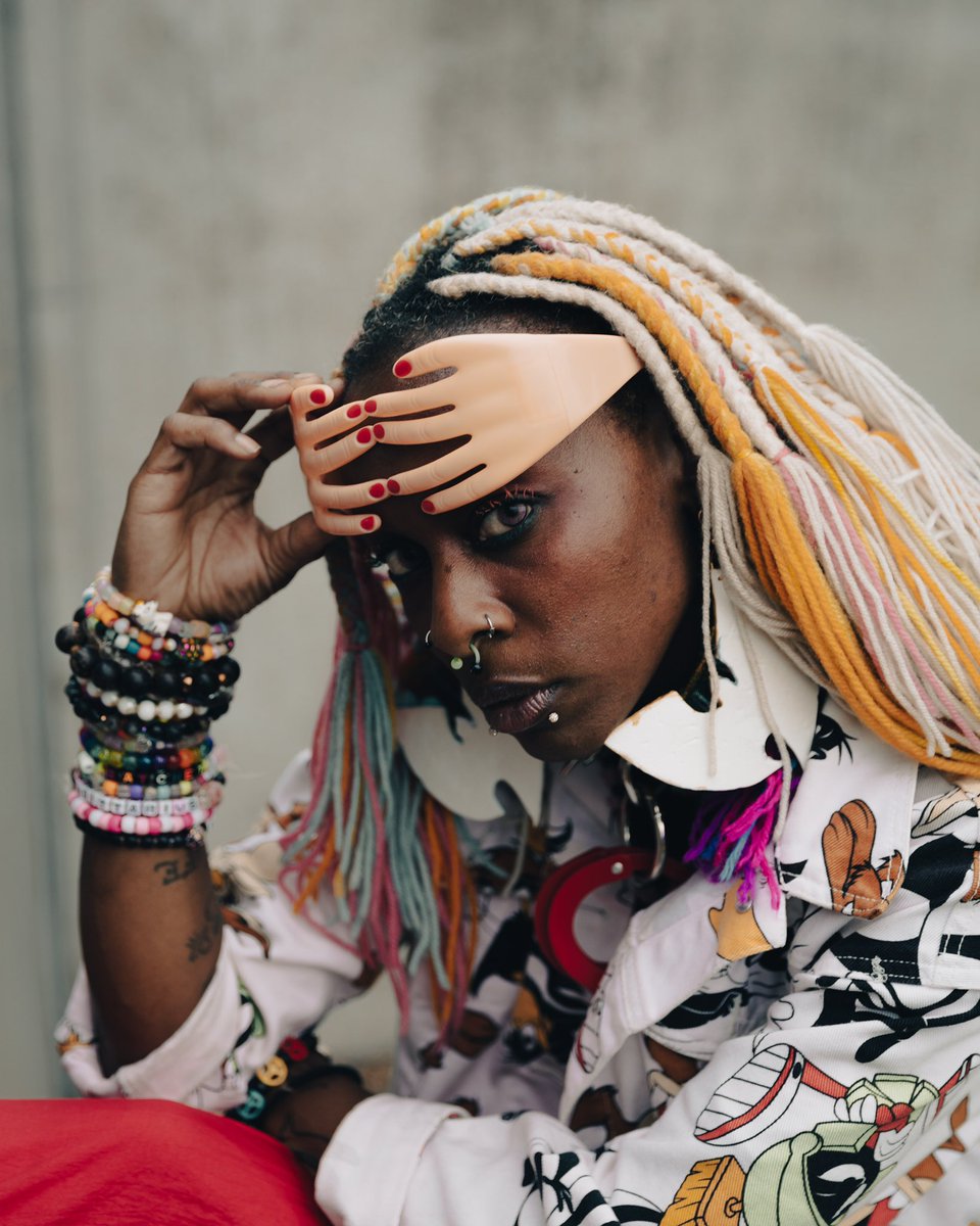 Shooting street photography with a model/designer in Seattle. #seattlephotography #seattle #pnwmodel #seattlephotographer #model #streetphotography