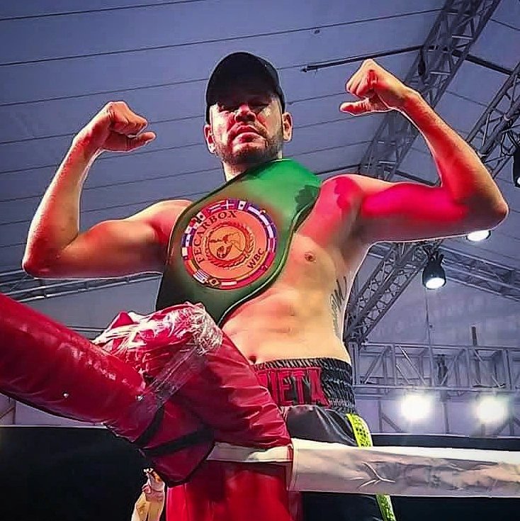 🇲🇽🗣PURO CIUDAD OBREGÓN🏆🥇
🥊El boxeador sonorense Joaquín "Bandolero" Murrieta conquistó la Corona de la Federación Centroamericana y del Cabribe de Boxeo (FECARBOX) al someter por la vía del KO en el 10mo round al colombiano invicto Carlos Ávila, en Barranquilla Colombia #box