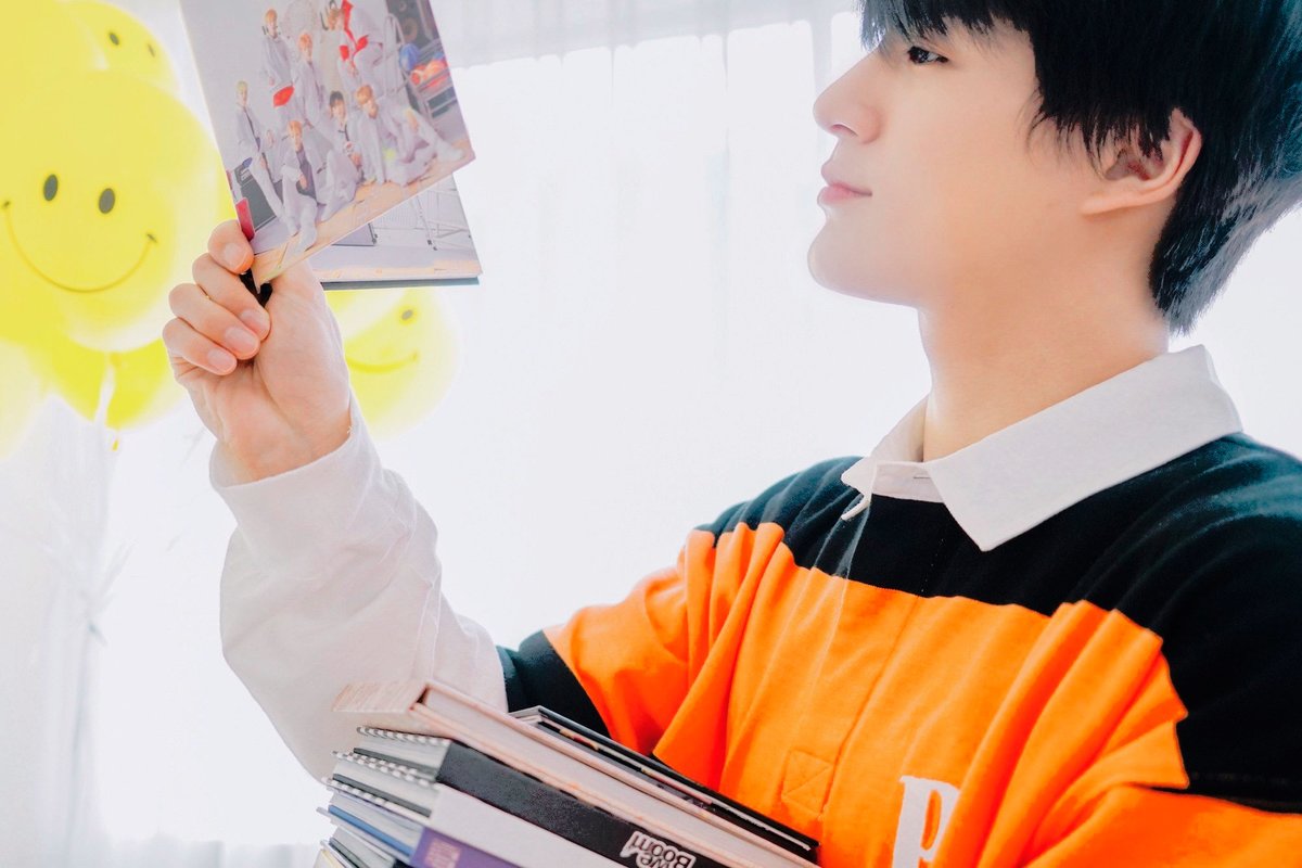 fzgaeul's tweet photo. ㅤㅤ* 🐶 / updαtᥱ ㅡ #ITENT ›
El cachorro de la nación (yo) anuncia que firmó con esta empresa que me hará el idol más influyente. Nada más espero en el contrato no haya dating ban o ya valí. https://t.co/Pq7ajOGFya