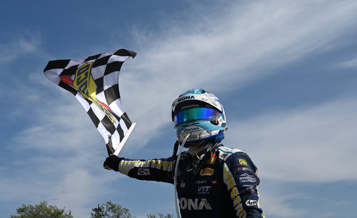 SEllisHockey's tweet photo. If you're a Canadian racing fan, no matter what, you need to make your way to @GP3R at some point in the future.

Never disappoints. https://t.co/vaVWZaXzqa