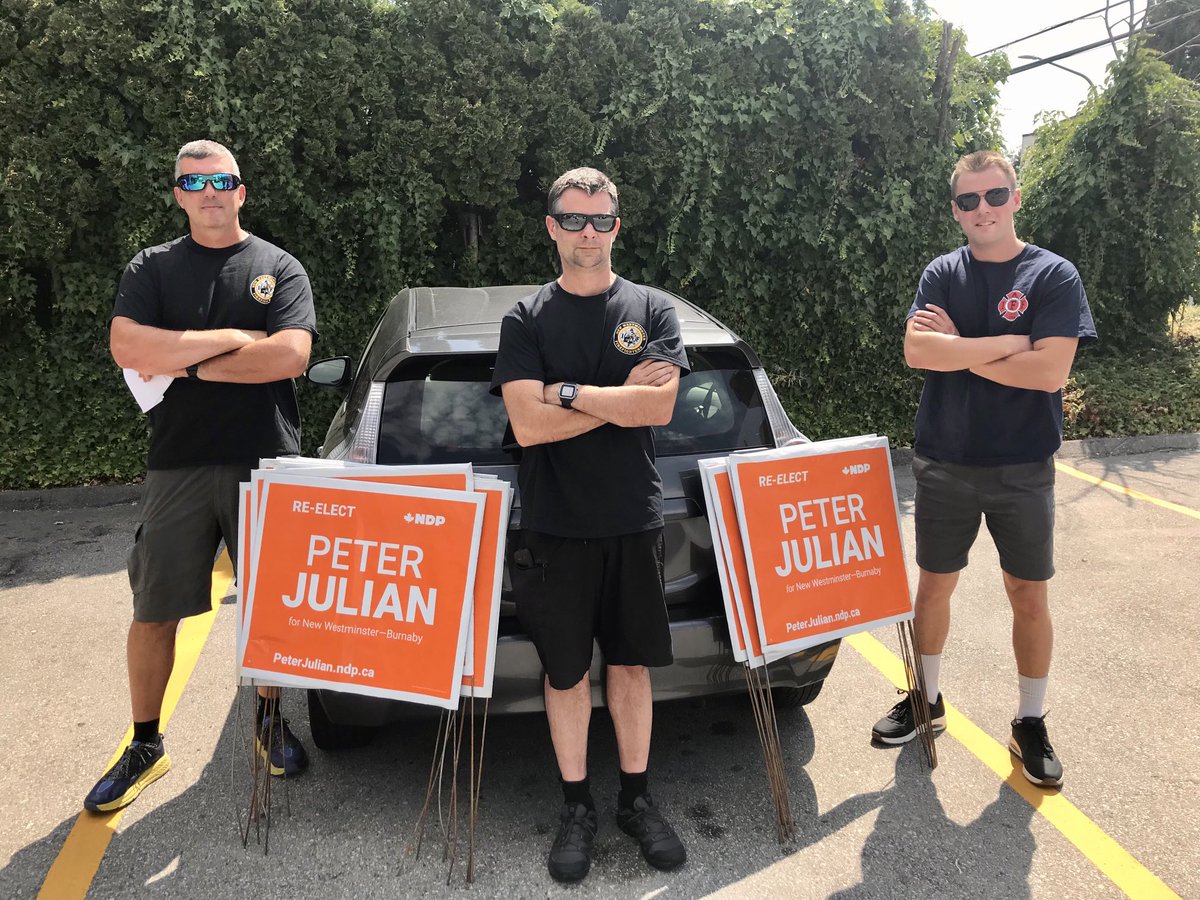 ⁦<a href="/NewWestFF/">New Westminster Firefighters</a>⁩ are in quick action already putting up my re-election signs. We didn’t want this election but we are going to fight with every breath so that we can build a country where no one is left behind. #ReadyForBetter #FightingForYou #Exln44 #cdnpoli ⁦<a href="/NDP/">NDP</a>⁩
