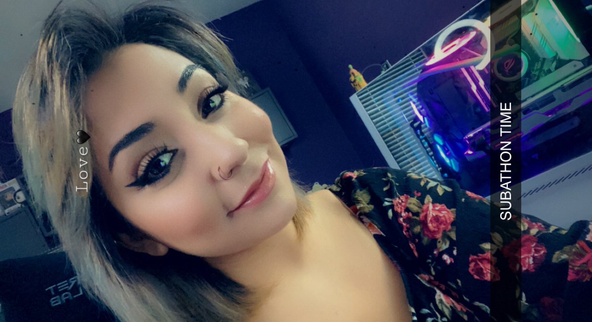 thetruPhoenixxx's tweet photo. ITS TIME!!! TUNE IN NOW!!! #SupportSmallStreams #subathon #smallstreamers #gamergirl #CelebratingGoals https://t.co/pJGY24zTA1 https://t.co/jVFQ94yTDA