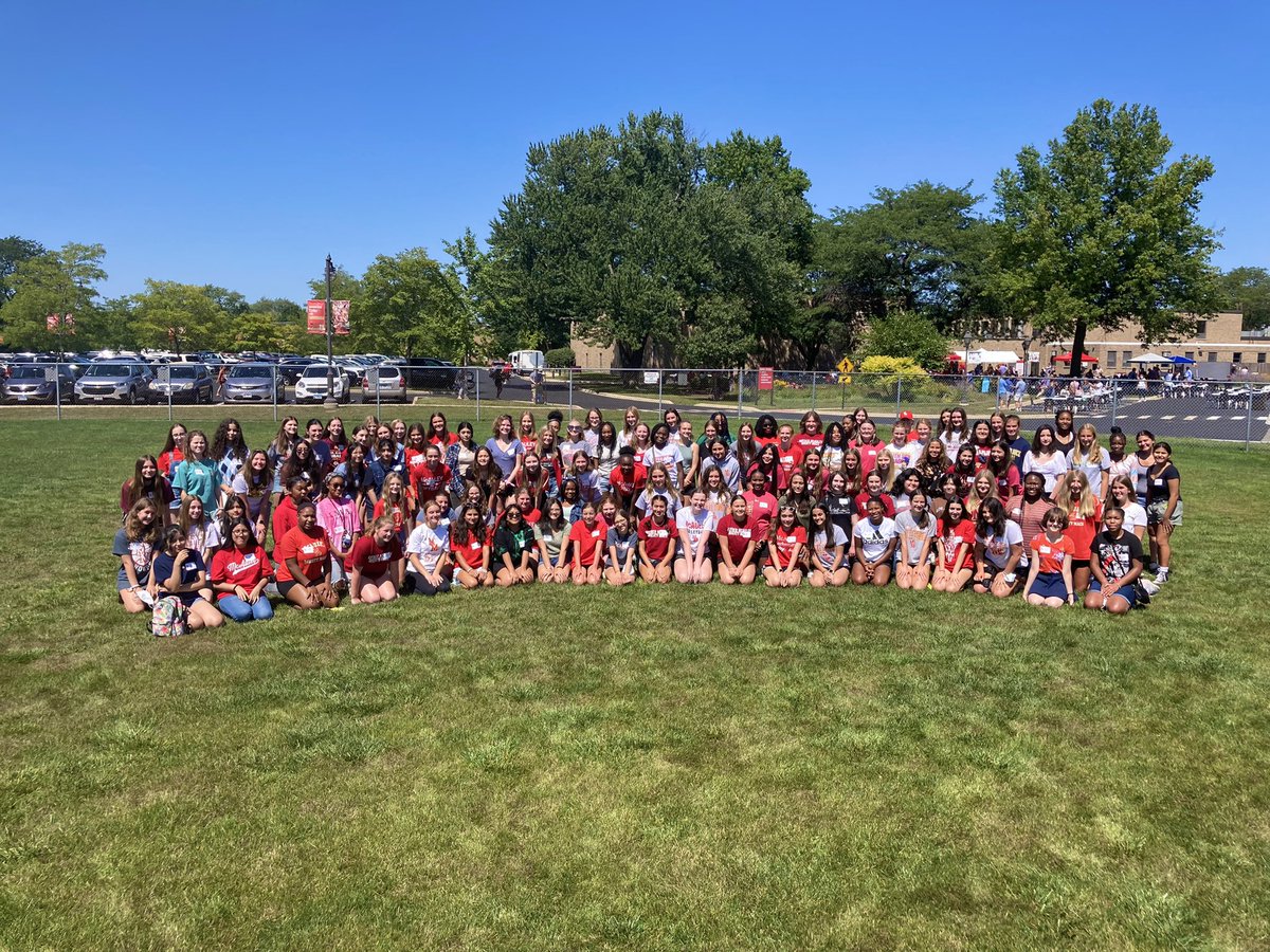 WELCOME CLASS OF 2025! ❤️💛 It was the perfect afternoon for our Freshman Family Picnic! Special thanks to our Fathers' Club &amp; Mothers' Club for helping put together such a fun day in the sun!

See you in the halls! 📚

#classof2025 #freshmanfamilypicnic #mightymacs