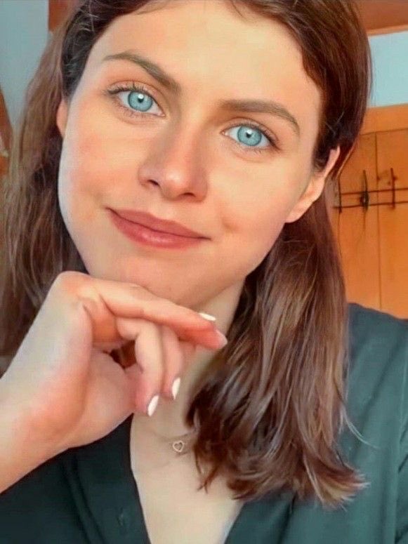 AlexDaddario_FP's tweet photo. My princess xx https://t.co/yMEM1n3VdU