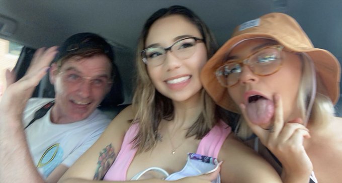 Fun times in nyc 🍎🗽🖤@Senorita_satan_ @JayBankPresents https://t.co/8XYyMGzITD<a class="tags" target="_blank" title="On Twitter" href="/?out=eyJ0eXAiOiJKV1QiLCJhbGciOiJIUzUxMiJ9.eyJpYXQiOjE3MjAzMDg3MzUsImlzcyI6InR3cG9ybnN0YXJzLmNvbSIsIm5iZiI6MTcyMDMwODczNSwiZXhwIjoxNzUxODQ0NzM1LCJyZWRpcmVjdF91cmwiOiJodHRwczovL3R3aXR0ZXIuY29tL1Nlbm9yaXRhX3NhdGFuXyJ9.6bibNADnbMWojXv4d7y1ilGYbBnKvkdCEqmXMSUWMk381cw_GPJ0ZUglsGm2A96owHTMOGC20bo3vpygbO8rLg">@Senorita_satan_</a><a class="tags" target="_blank" title="On Twitter" href="/?out=eyJ0eXAiOiJKV1QiLCJhbGciOiJIUzUxMiJ9.eyJpYXQiOjE3MjAzMDg3MzUsImlzcyI6InR3cG9ybnN0YXJzLmNvbSIsIm5iZiI6MTcyMDMwODczNSwiZXhwIjoxNzUxODQ0NzM1LCJyZWRpcmVjdF91cmwiOiJodHRwczovL3R3aXR0ZXIuY29tL0pheUJhbmtQcmVzZW50cyJ9.uQyCNDFbTFNwIkwFyKdue26AzmfifY6NppH5y1y8i2HIoCLbtGjWqjW_0gHxgmQ1P1rhGVaOMEF-PLEk6MZ1Vw">@JayBankPresents</a><a href="/tag/bussitchallenge"class="tags"><span>#bussitchallenge</span></a>