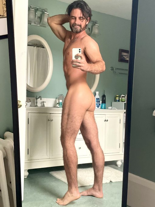 Over 1200 vids and pic for like $4! Link in bio 🍑🍆😘  sign up :) https://t.co/OPs1fyKeMS