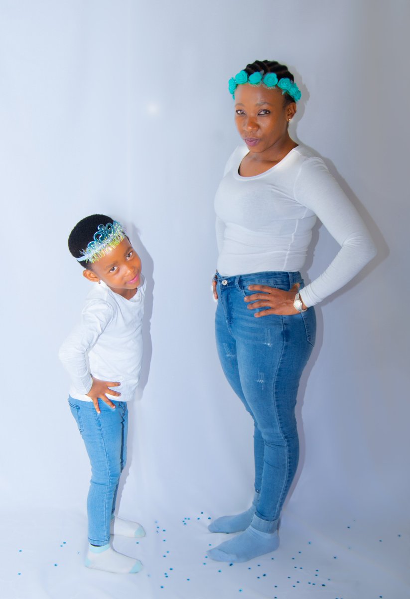 Masimulasphiwe1's tweet photo. My mini family 💙🤍💙🤍💙🤍 https://t.co/SEHhTvMmj6