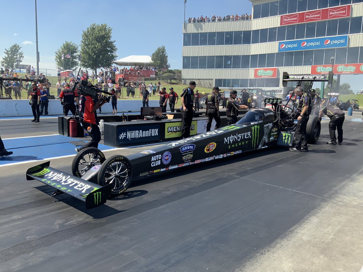 .@BrittanyForce and @MonsterEnergy go 3.783-seconds at 324.75 mph for her first win of the season!!! @NHRA #HeartlandNats