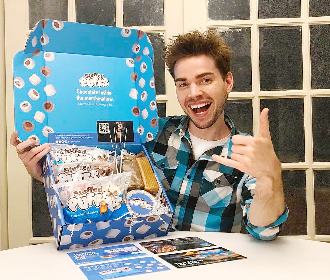 IsaiahGmusic's tweet photo. I’m excited to share my new collab with Stuffed Puffs Marshmallows! They sent me this box of goodies to make amazing S’mores!🔥🍫🧁
When do u eat Marshmallows?
1) - Making Desserts
2) - Going camping
3) - A Quick Snack
4) - Festive Parties
#IsaiahGrass #Stuffedpuffs https://t.co/eTR7YCg9gY