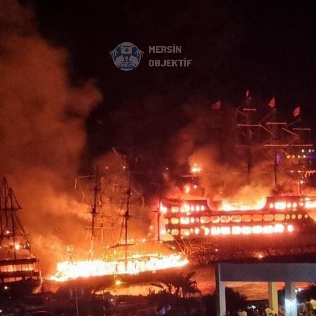 Alanya Türkler Limanında 4 tur teknesinde eş zamanlı yangın çıktı. Yangın çıkış nedeni henüz bilinmiyor.
#mersinobjektifcom #mersin #türkiye #gündem #SonDakika #yangın #Alanya #liman