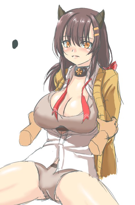 普段は飾り気のない白い下着を着てる説を推すw 