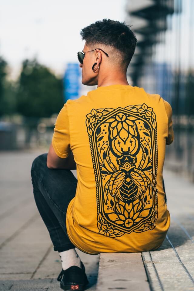 - VALUESUK.COM -

A huge thank you to all our fans who have purchased merch from the new VALUES store in the last 7 days - your orders directly fund our next steps as a band!

We now only have limited sizes left but you can still grab yours now before they sell out!