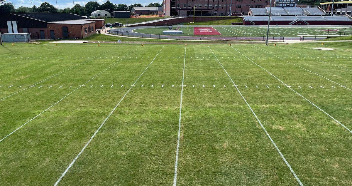 CCLionpride's tweet photo. THANK YOU field crew! Tons of help today and the field looks awesome! Go Pride Go! #ResumeTheReason #CarryTheBanner https://t.co/wyXzTTtjKm