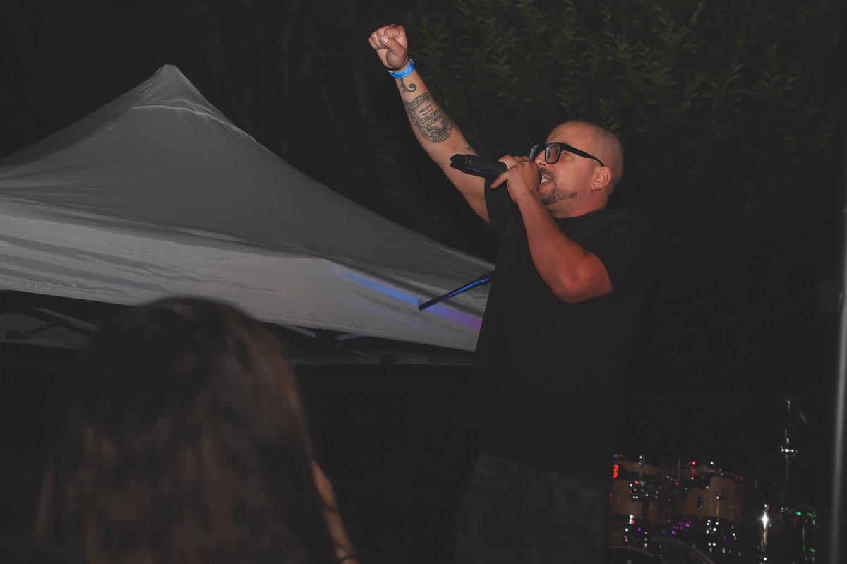 FollowMostafa's tweet photo. felt good to feel the freedom of hitting that stage with the family again. beautiful night Bellingham ππ½β€οΈ
@LadFury on the πΈππ½.
#hiphop #rap #music #mostafa #lbol #littlebitoflove #live #show #concert #dizzywright #landonwordswell #donavelar #demrick #butta #djwill #bellingham https://t.co/iZMx6QKhtP