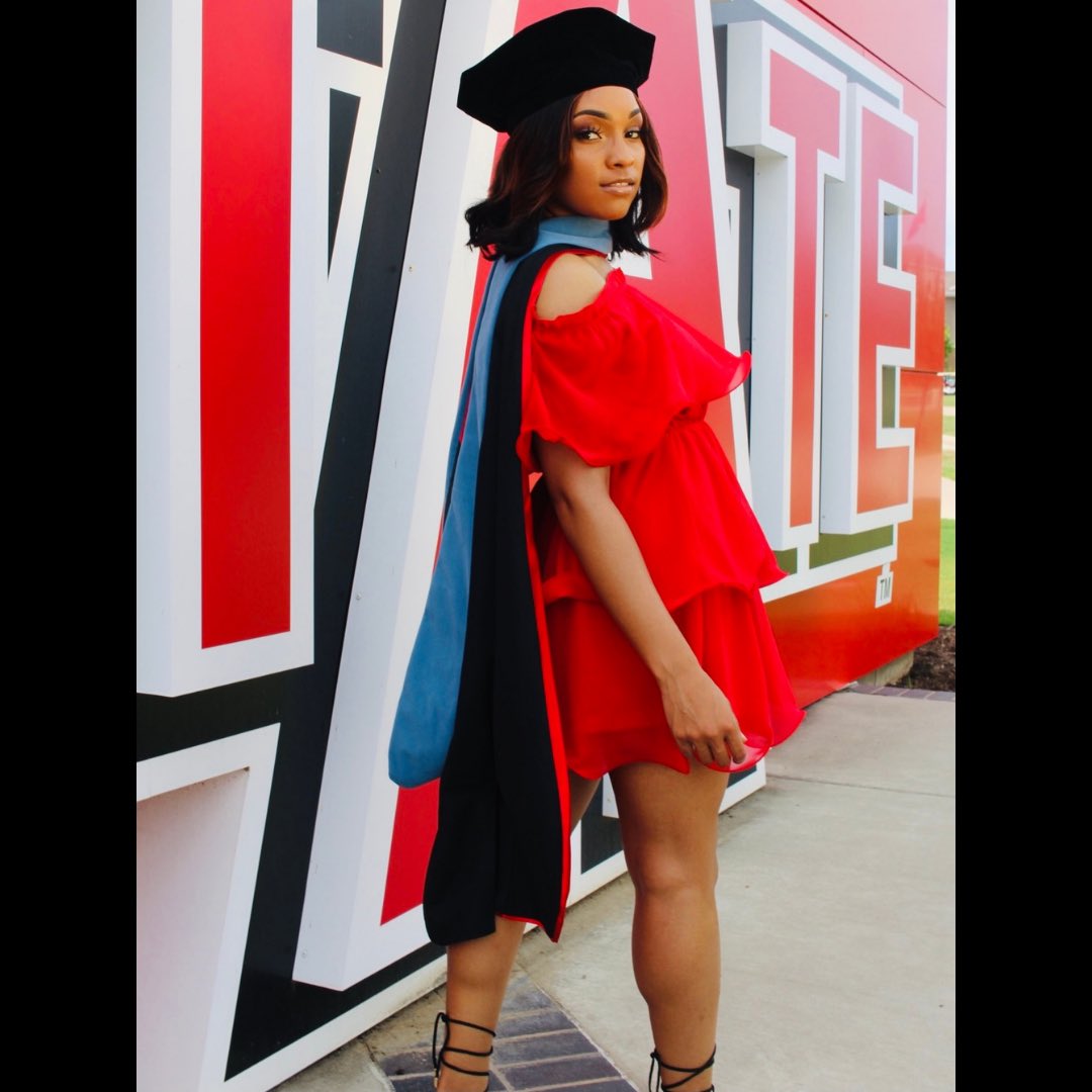 _kryscee3's tweet photo. It’s time I reintroduce myself.

Hello world. I’m Dr. Krystain Coleman, OTD.

•Arkansas State U OTD ‘21
•Trailblazer Award Recipient 

REMEMBER ALWAYS BET ON YOURSELF AMD REMAIN TRUE TO WHO YOU ARE ✨ https://t.co/VEhtvDhOYb