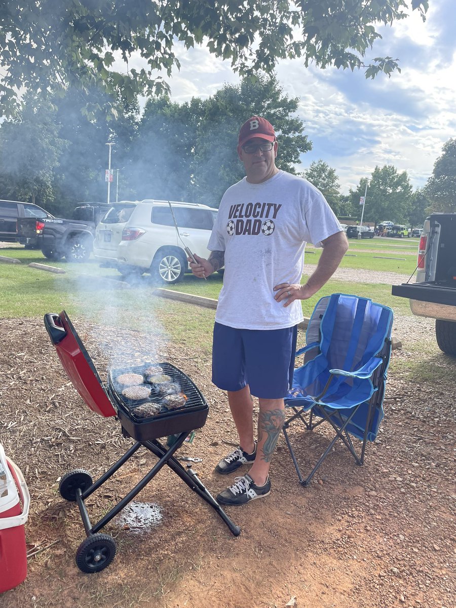 Some tailgating fun with some of the 2010 Carolina Velocity Bayern squad pre game! #squadgoals <a href="/TheNCCourage/">NC Courage</a> <a href="/CVFC2018/">Carolina Velocity FC</a>
