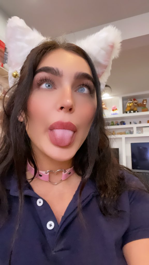 TW Pornstars - Emily Rinaudo. Twitter. Mew. 10:39 PM - 15 Aug 2021