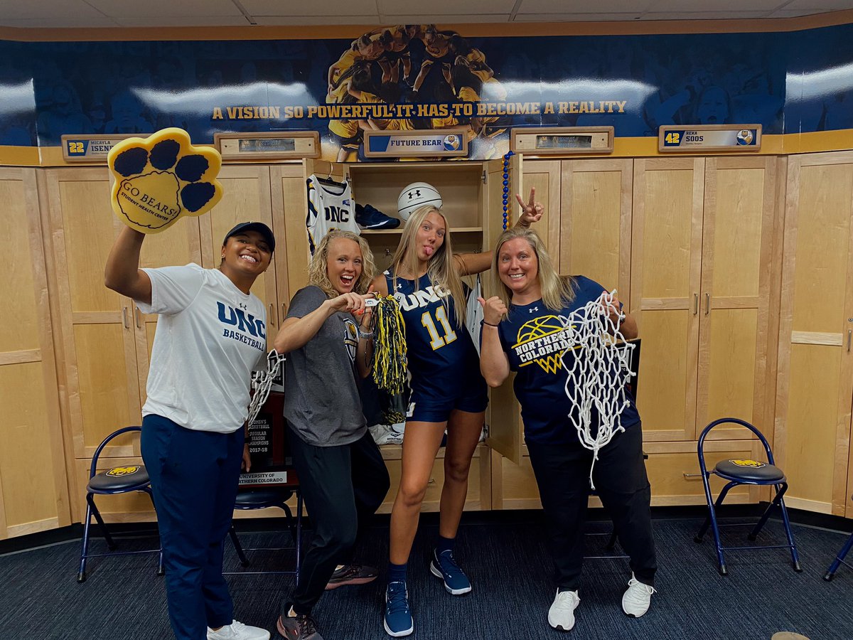 Lilah Moore tweet media