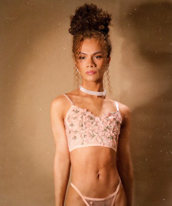 🌙✨MILLION DOLLAR GIRL 🌙✨ @OnlyFans @LoveTrannysPorn #trannyvideos #trannycam #trannys #trannyfantasy<a class="tags" href="/tag/onlyfans">@onlyfans</a><a class="tags" target="_blank" title="On Twitter" href="/?out=eyJ0eXAiOiJKV1QiLCJhbGciOiJIUzUxMiJ9.eyJpYXQiOjE3MjA4ODA4MzQsImlzcyI6InR3cG9ybnN0YXJzLmNvbSIsIm5iZiI6MTcyMDg4MDgzNCwiZXhwIjoxNzUyNDE2ODM0LCJyZWRpcmVjdF91cmwiOiJodHRwczovL3R3aXR0ZXIuY29tL0xvdmVUcmFubnlzUG9ybiJ9.c7HG4BxaPrYjCO52X1pMPMr6VAz_OfRyKwGAld1Z60gjFgmrB4InMZP9uqVW9Tr37ncYezR22x55ia6dXoMcsw">@LoveTrannysPorn</a><a href="/tag/latina"class="tags"><span>#latina</span></a><a href="/tag/trannys"class="tags"><span>#trannys</span></a><a href="/tag/trannycam"class="tags"><span>#trannycam</span></a><a href="/tag/onlyfans"class="tags"><span>#onlyfans</span></a><a href="/tag/onlyfanspromo"class="tags"><span>#onlyfanspromo</span></a>