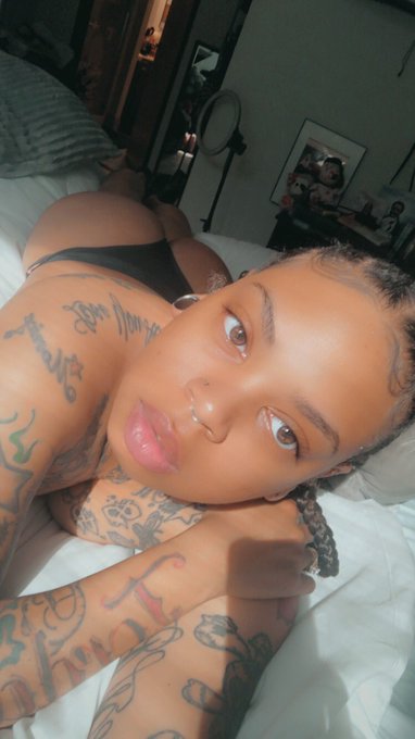 I know you miss me. 🥴 Onlyfans is $7 https://t.co/070fA90s78 😮&zwj;💨 Fre sneak peaks on there for you! 🤗<a href="/tag/onlyfans"class="tags"><span>#onlyfans</span></a><a href="/tag/baldheadhoeshit"class="tags"><span>#baldheadhoeshit</span></a>