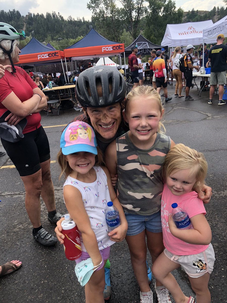 Point2Storm's tweet photo. Me and my little @wahoofitness #WAHOOLIGIANS! Maybe in a few more years one will be lining up for a future @sbtgrvl? #SBTKICKR https://t.co/gkpXjtKq0v
