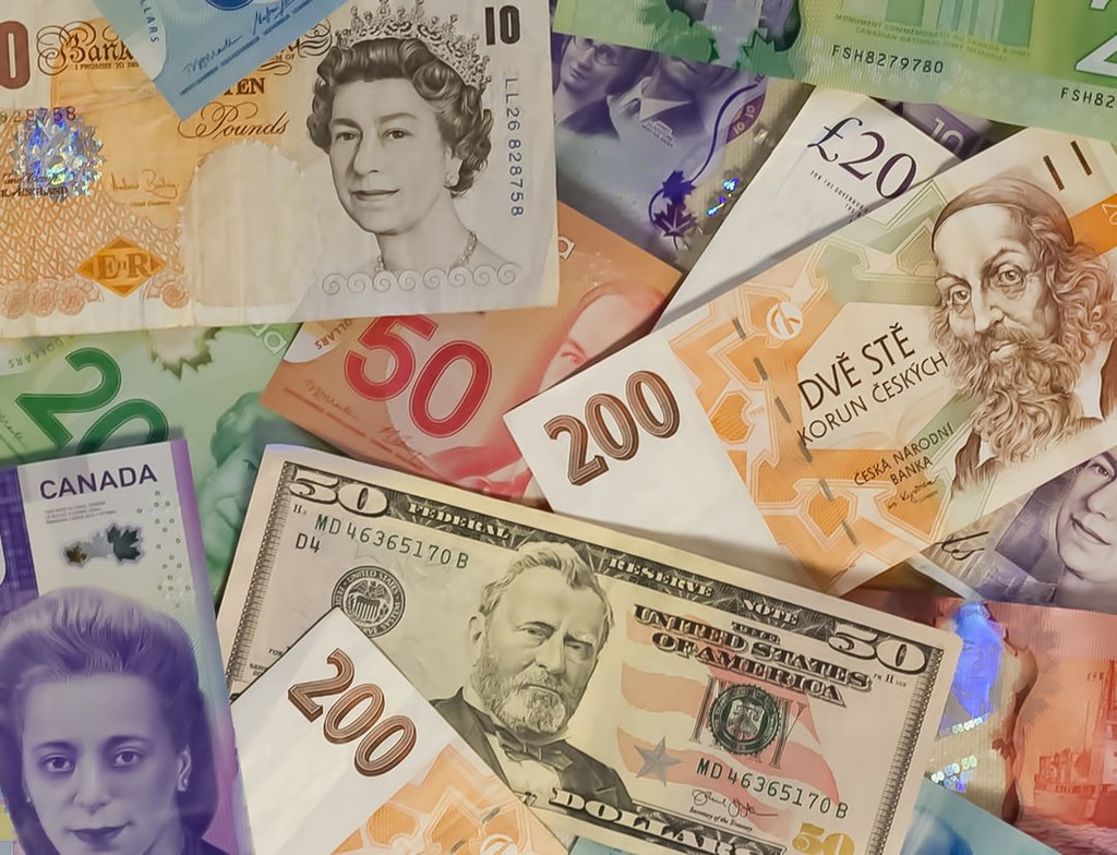 HowarthKylie's tweet photo. It’s a good idea to have local currency on hand for smaller purchases like trinkets, gelato, coffee, food vendors, soda, postcards, etc.

Read the full article: Foreign Currency – How To Manage Strange Colored Money
▸ https://t.co/IYa5kZYAos

#adventure #explore #cash #money https://t.co/E8ixrkyBX5