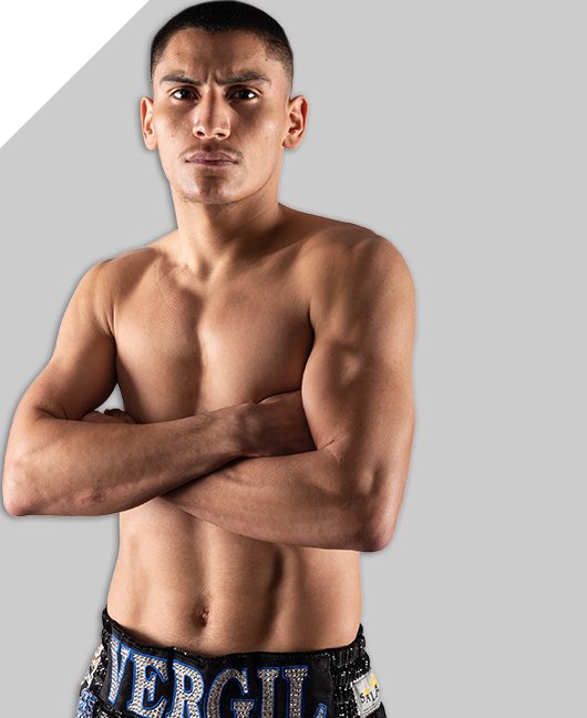 Azabache137's tweet photo. Se muy bien que Mexicanos prefieren que sus representantes Pugilisticos sean de habla español, pero creo que le deberian abrir sus corazones al joven Vergil Ortiz porque aunque no habla muy bien el español, su estilo de pelear es sumamente Mexicana y vale mucho mas que palabras. https://t.co/QxmfEedySB